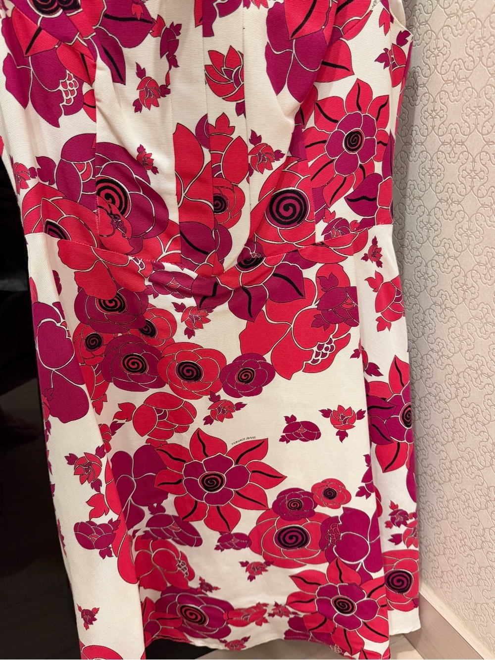 Versace Fuchsia and Red Floral Dress Sz 8 - Picture 3 of 5